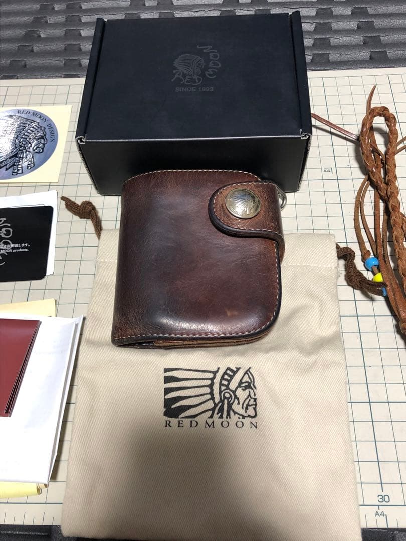 REDMOON 二つ折り財布 ブラウン