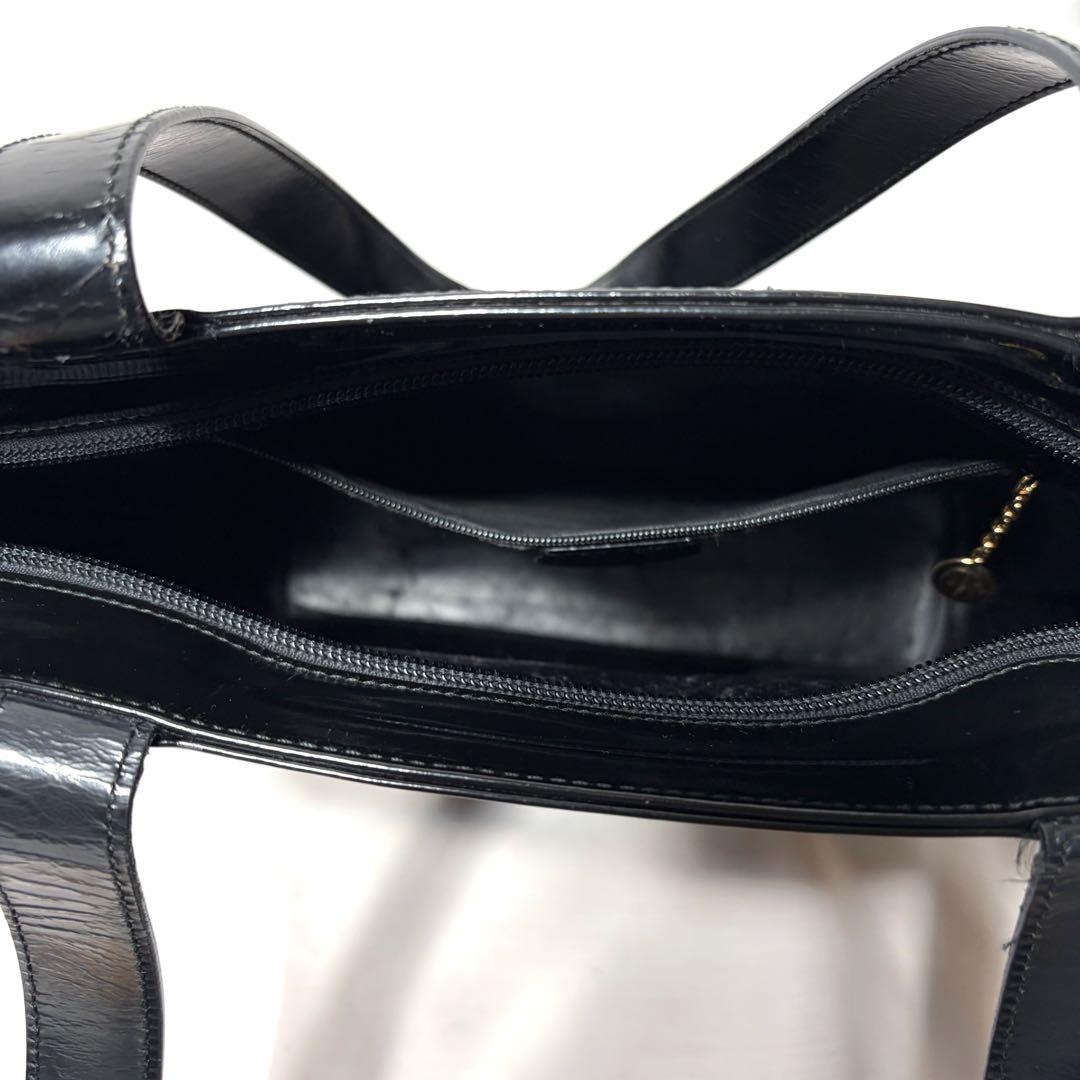 GUCCI グッチ　ショルダーバッグ　レザー　ブラック　高級　Gロゴ　金