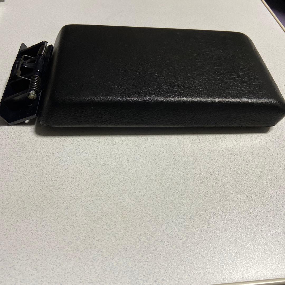 美品‼️R30スカイラインRSターボ用、センターコンソールの蓋