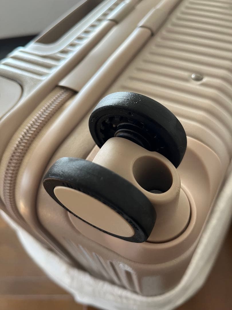 [イノベーター] スーツケース INV20