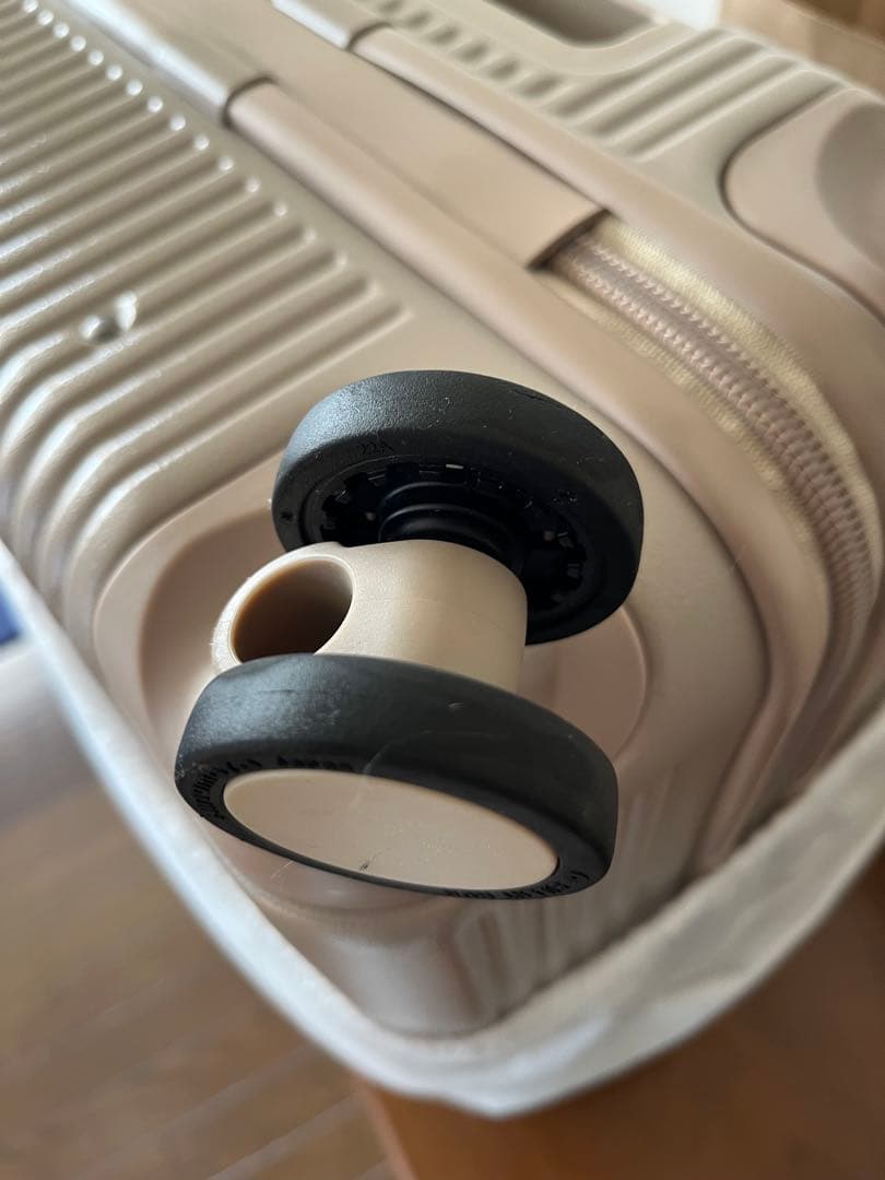 [イノベーター] スーツケース INV20