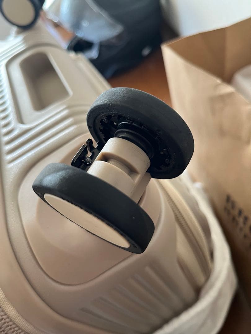 [イノベーター] スーツケース INV20