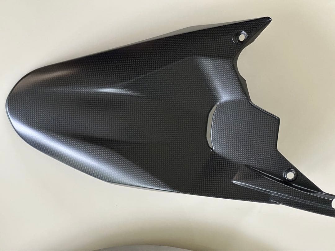 美品　ムルティストラーダ1260S用純正カーボンリアフェンダー