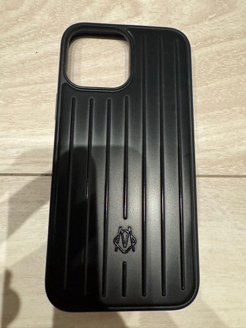 L*a様 ブラック ストライプデザイン iPhoneケース