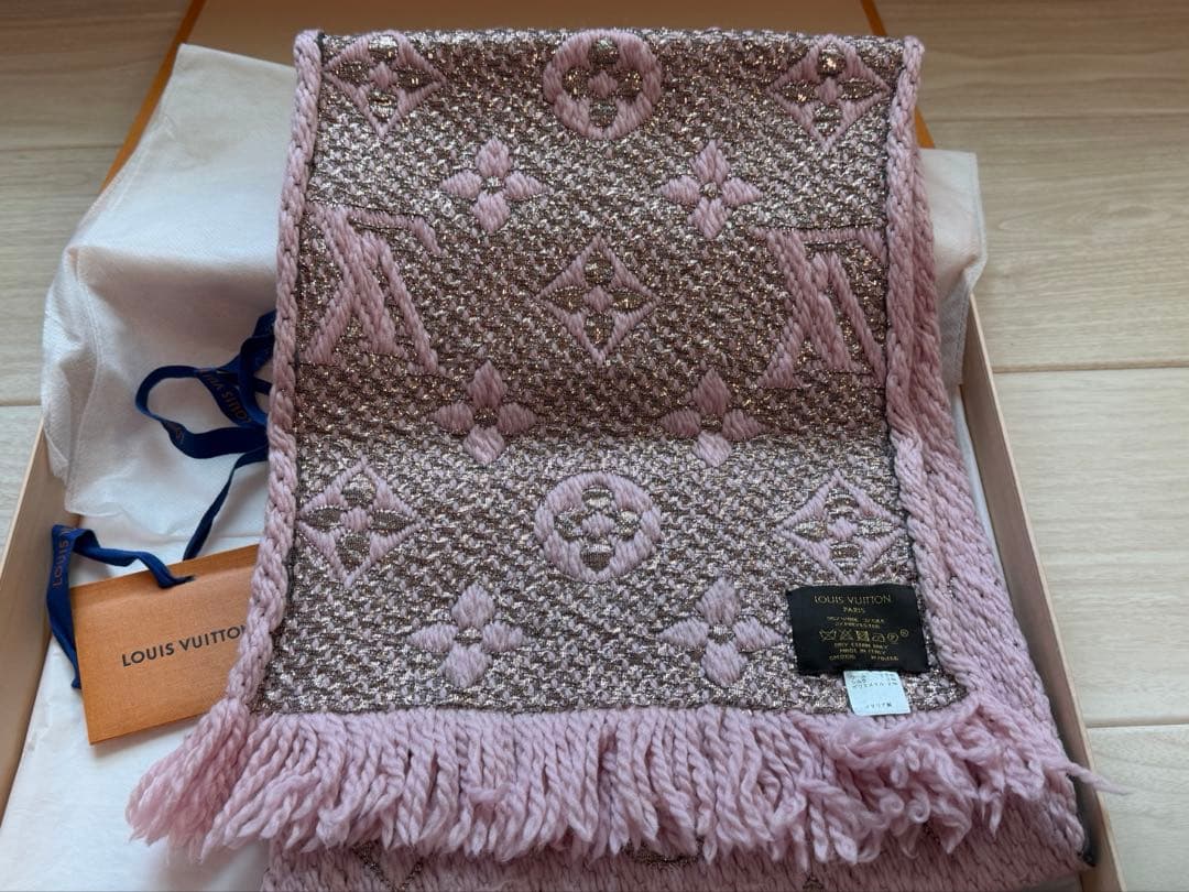 ルイ・ヴィトン ピンク マフラー