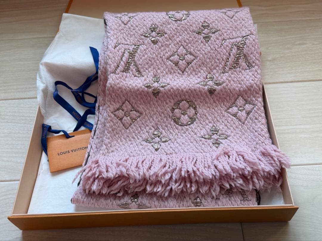 ルイ・ヴィトン ピンク マフラー