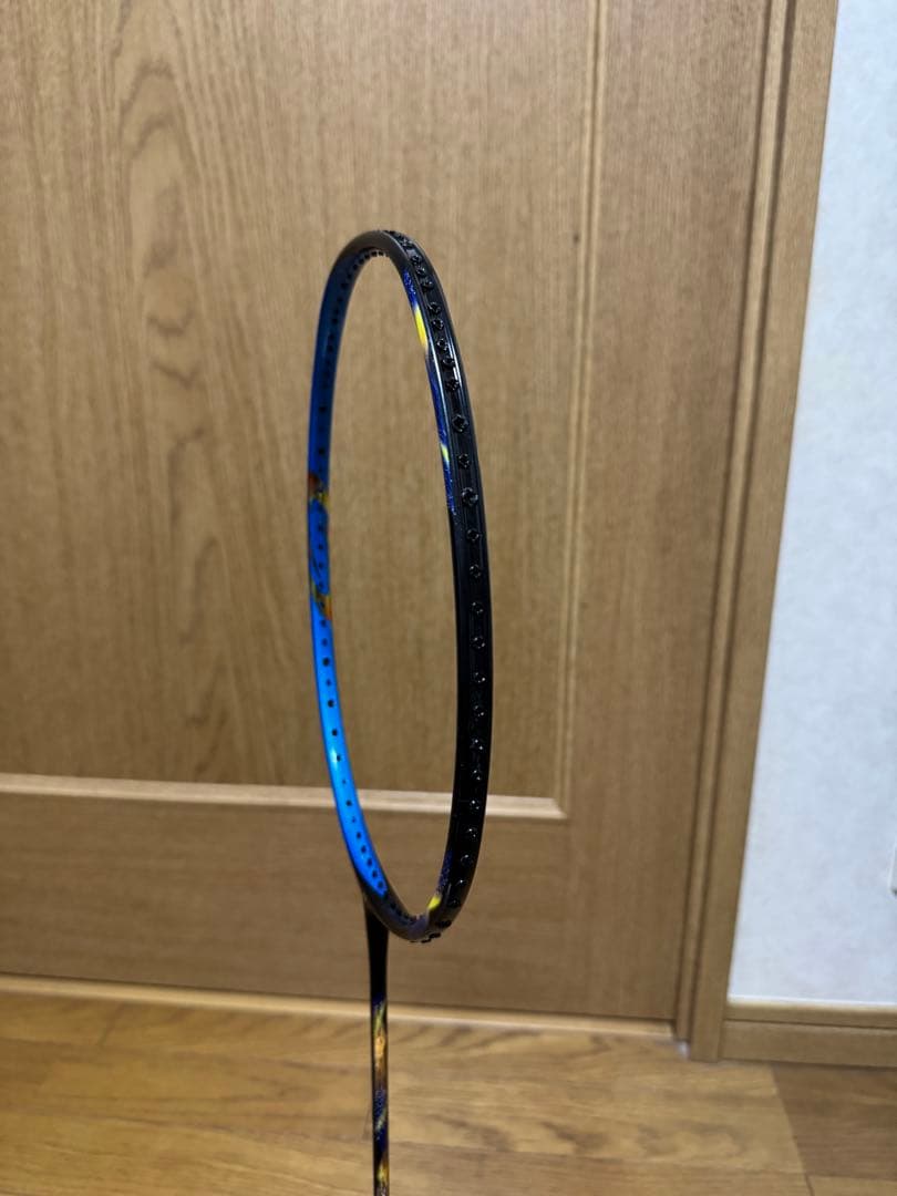 【廃盤】アストロクス77 3UG5 バドミントン　ラケット