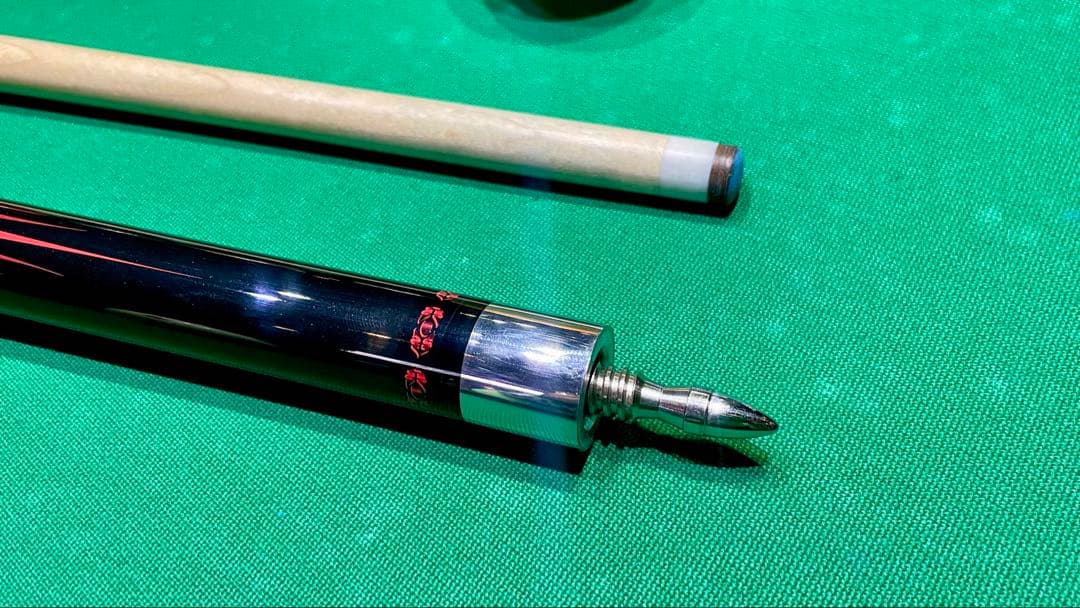 【美品】CUESOUL ビリヤードキュー 赤色 19oz 11.5mm