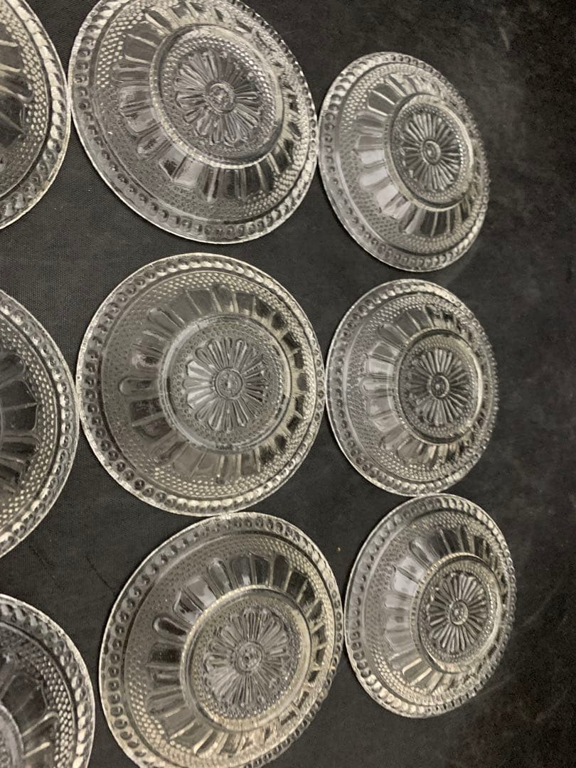 プレスガラス 小皿 11枚　時代物　アンティークガラス