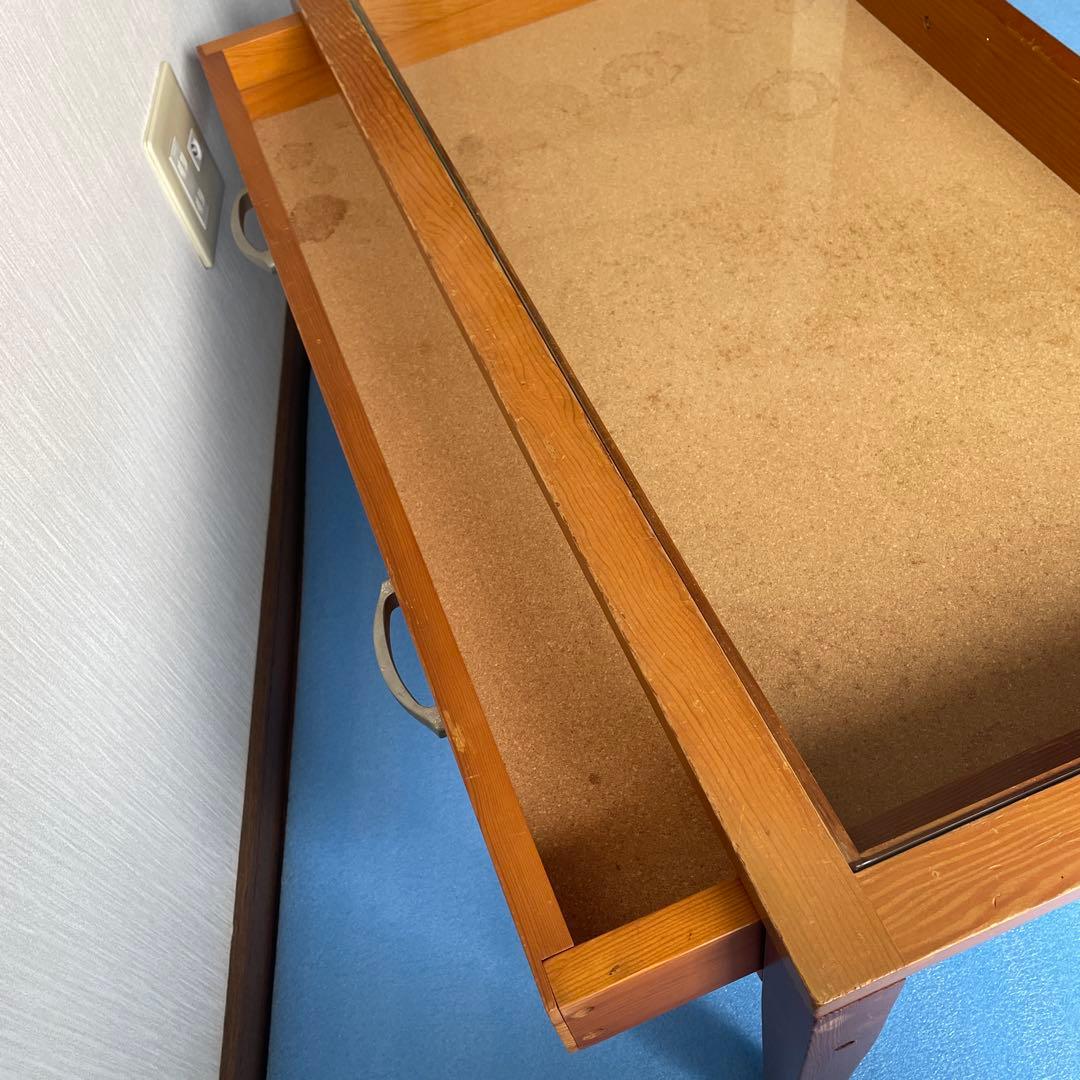 コレクションテーブル　ディスプレイテーブル ローテーブル　ガラス　天板　引出し付