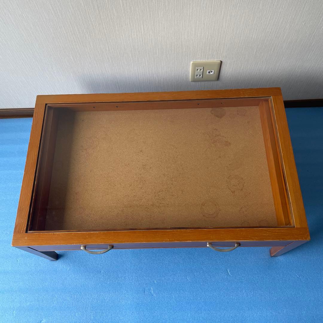 コレクションテーブル　ディスプレイテーブル ローテーブル　ガラス　天板　引出し付