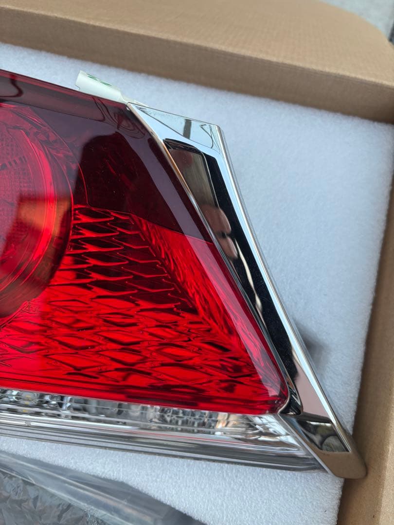 210クラウンアスリート前期 テールランプ一式