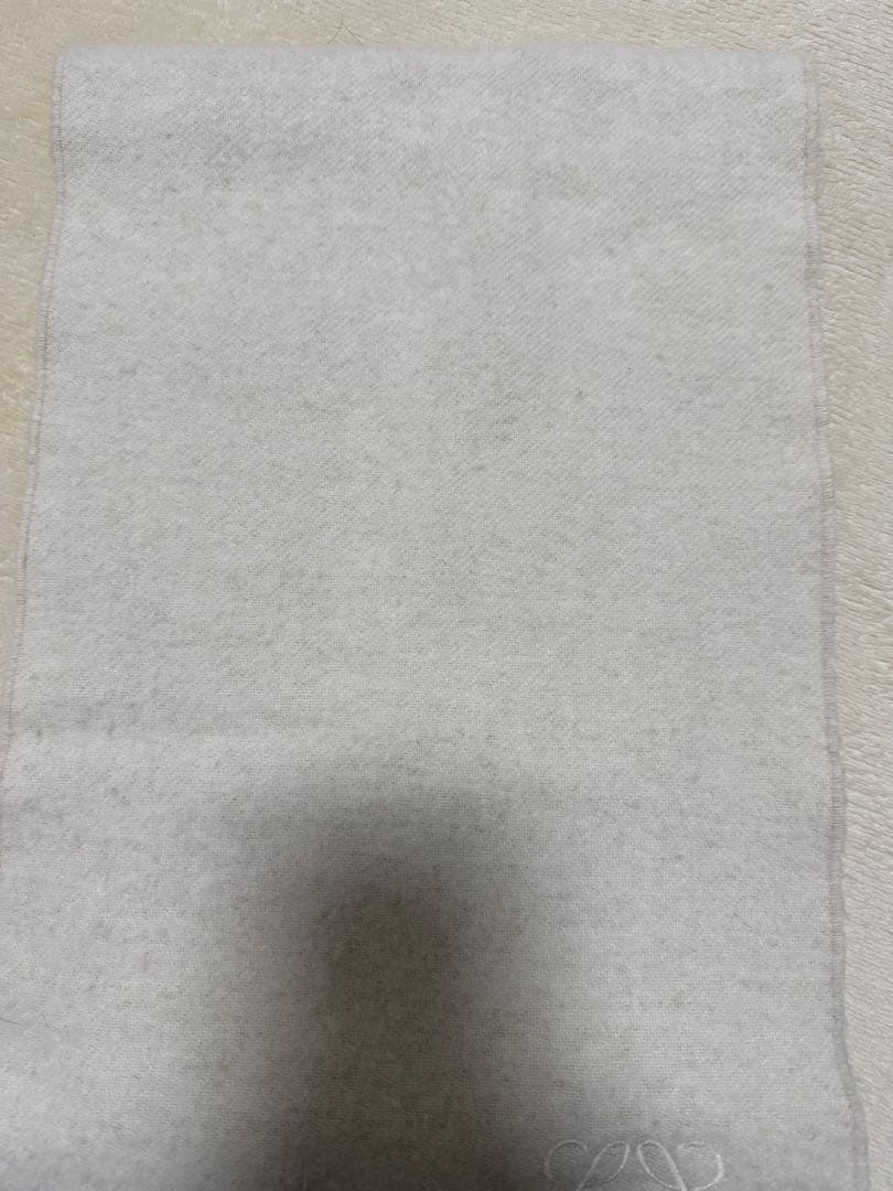 LOEWE ウールマフラー ベージュ ホワイト