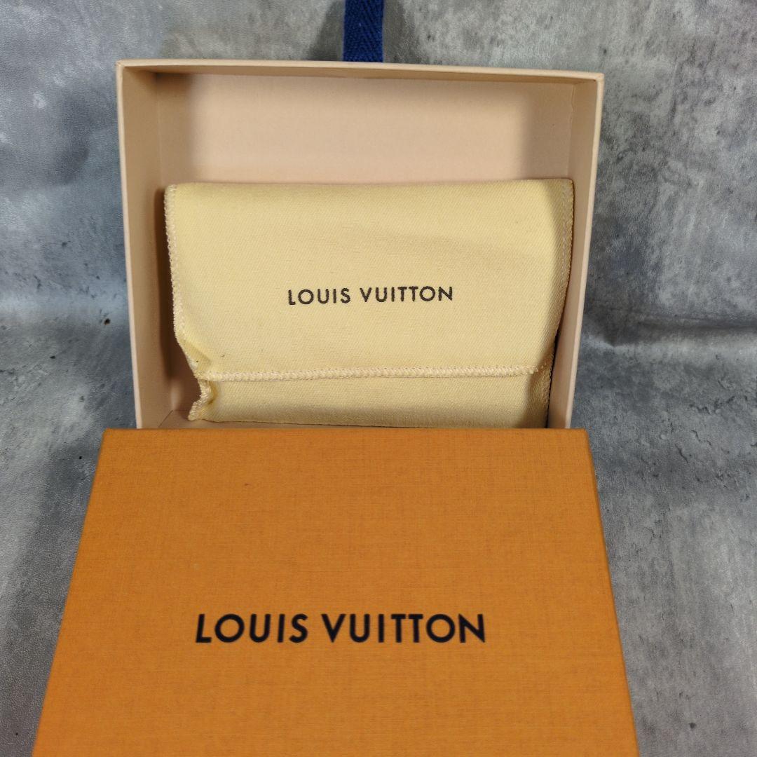 LOUIS VUITTON マヒナ ミュルティクレ4グレーベージュ4連キーケース