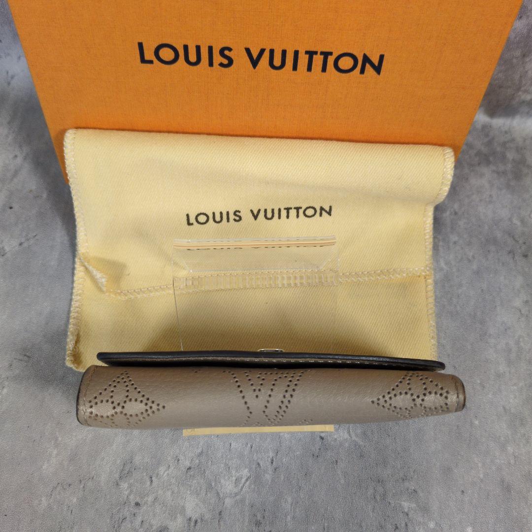 LOUIS VUITTON マヒナ ミュルティクレ4グレーベージュ4連キーケース