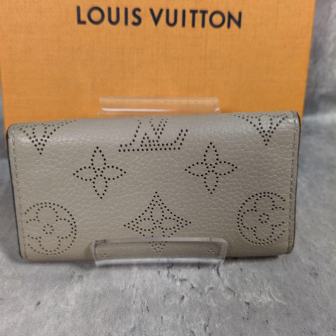 LOUIS VUITTON マヒナ ミュルティクレ4グレーベージュ4連キーケース