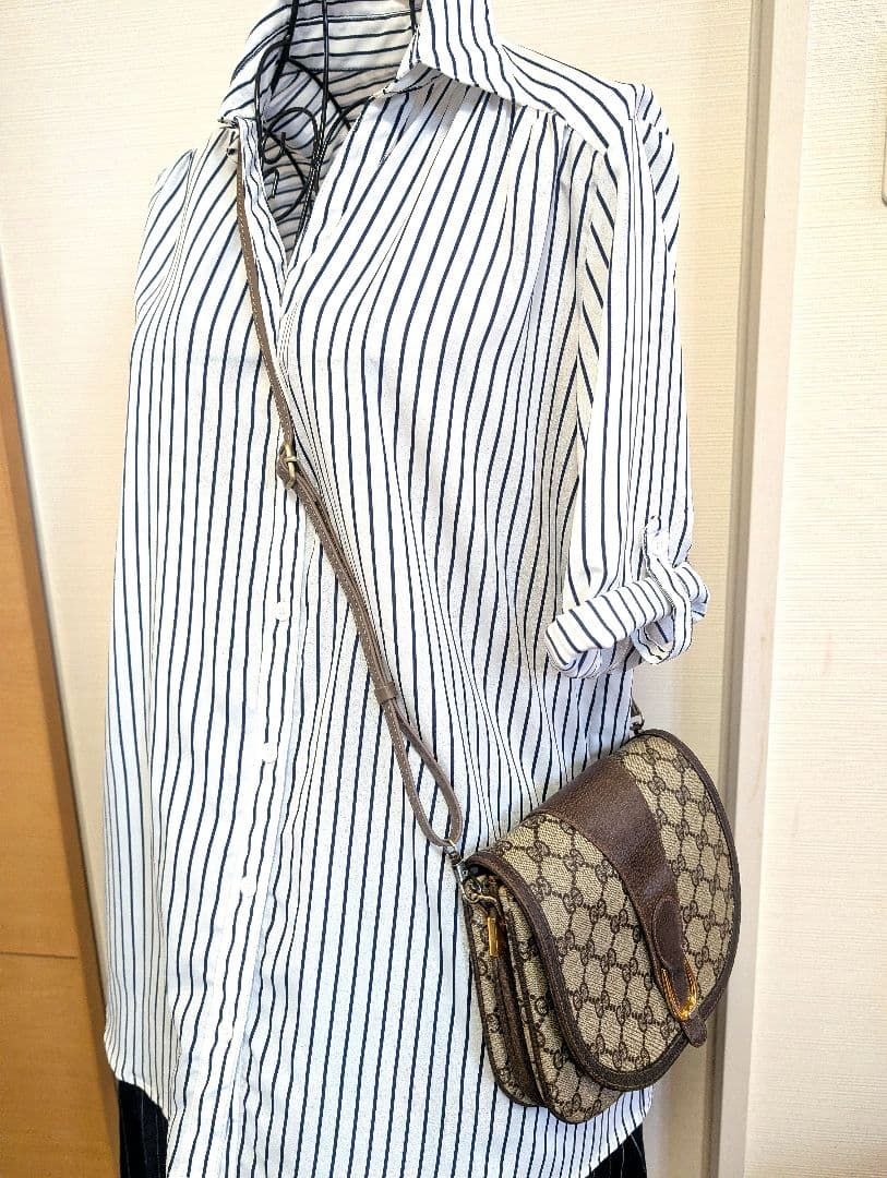 ♥美品♥グッチ　ショルダーバッグ　斜めがけ　GG柄　ヴィンテージ　GUCCI