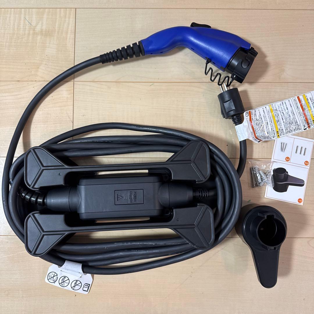 TOYOTAプリウスEV充電ケーブル タイプ1 コネクタ