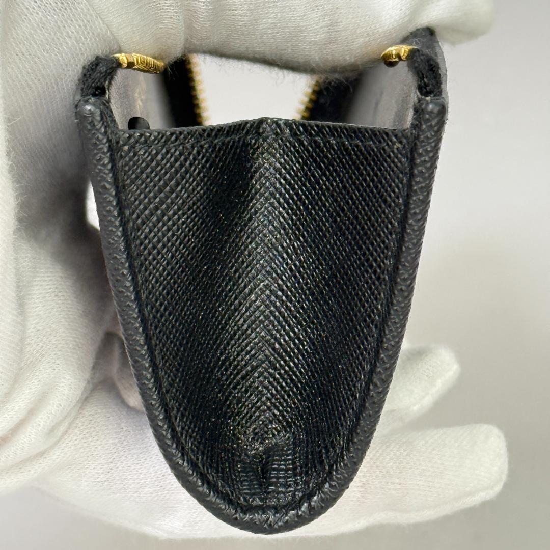 美品 プラダ サフィアーノ ブラック ゴールド キーリング付きケース