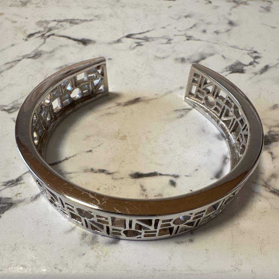 CELINE セリーヌ　ロゴ　メタル　バングル　シルバー　ブレスレット