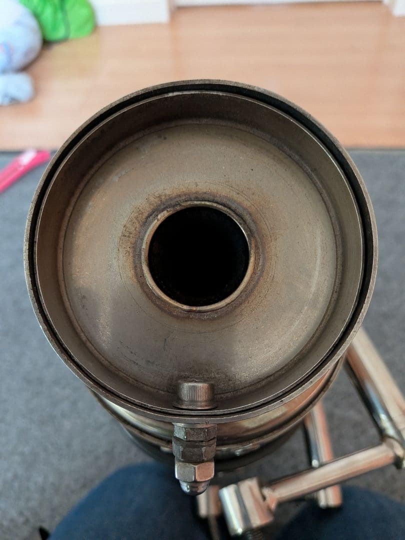 バーグマン200　マフラー