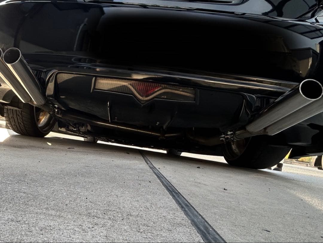 k*)様 30プリウス 4本出しマフラー　単管マフラー　オーバル　付け替え可能