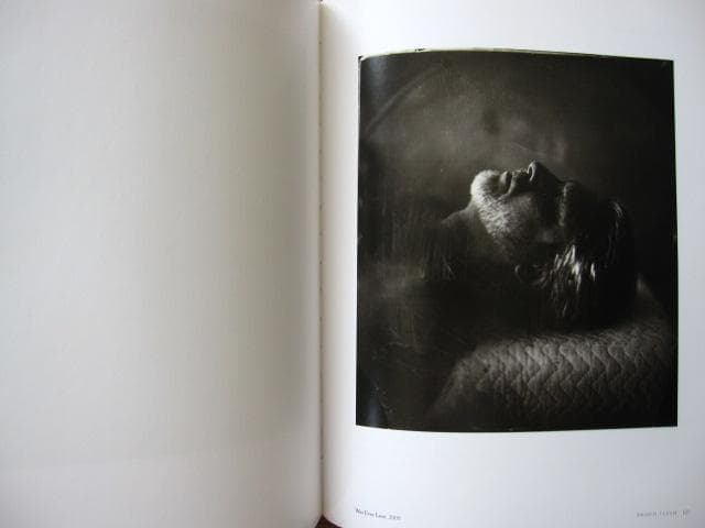 Sally Mann The Flesh and The Spirit　九相図