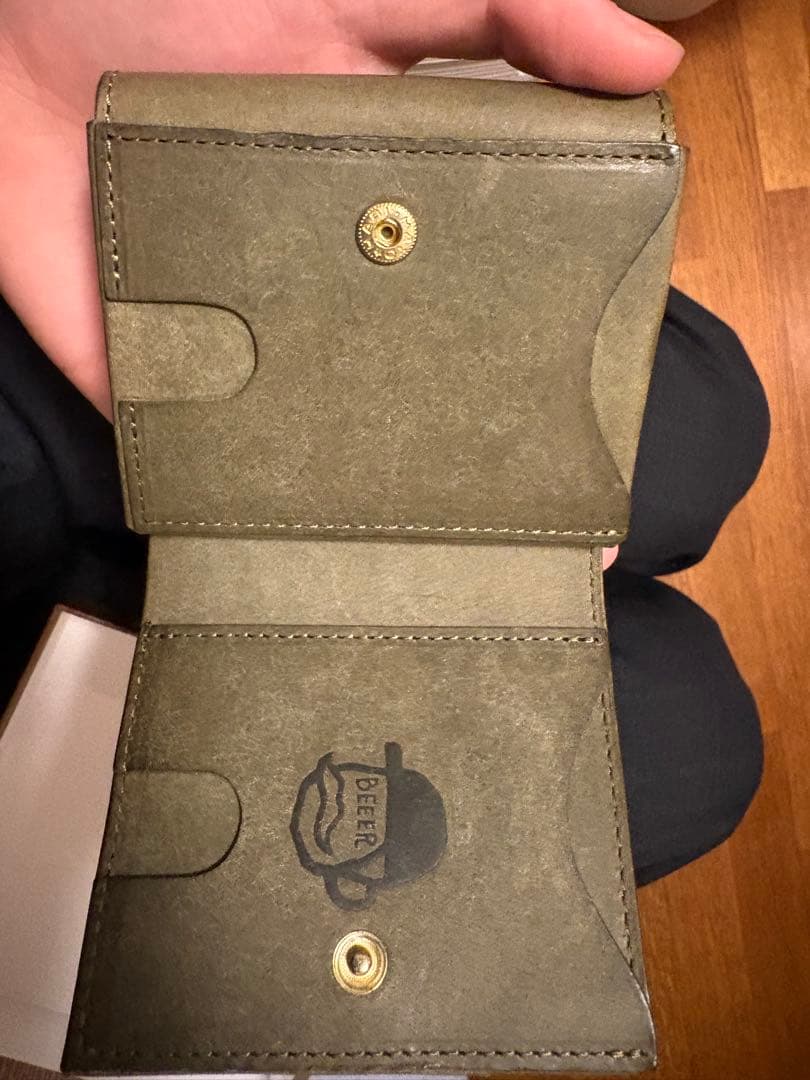 BEER BELLY オリーブグリーン 二つ折り財布