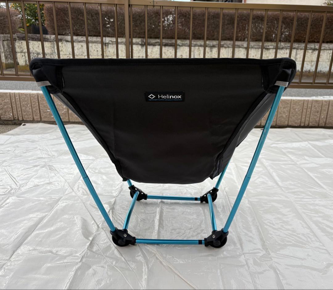 【中古・美品】Helinox グラウンドチェア　ブラック／ブルーポール　収納袋付