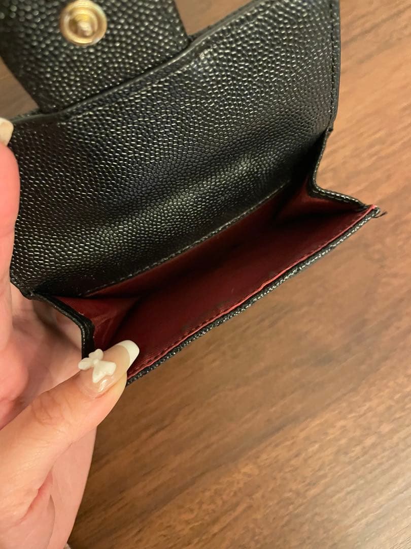 シャネル　三つ折り　財布　キャビアスキン　ゴールド