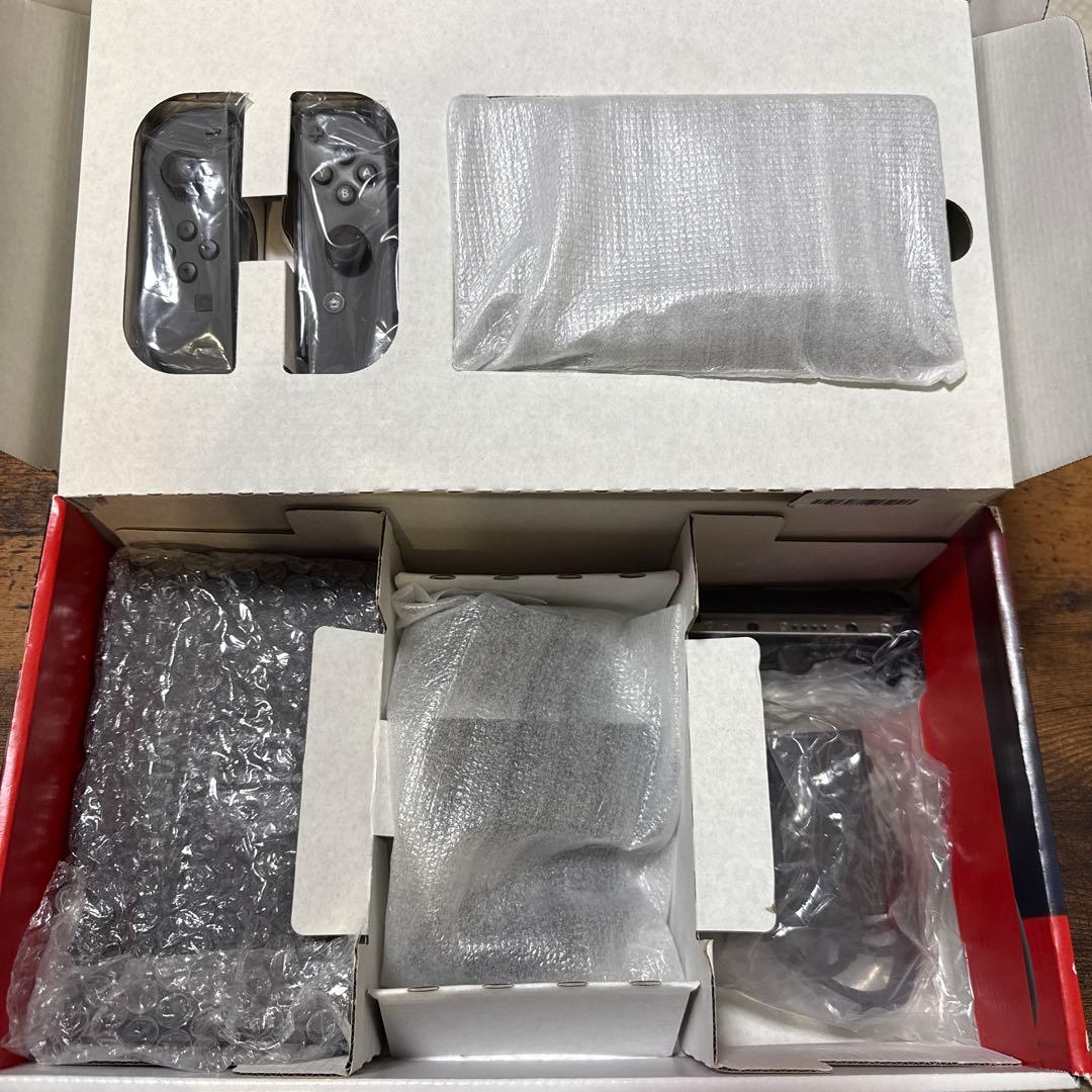 Nintendo Switch 本体 グレー 新モデル　欠品なし不良なし