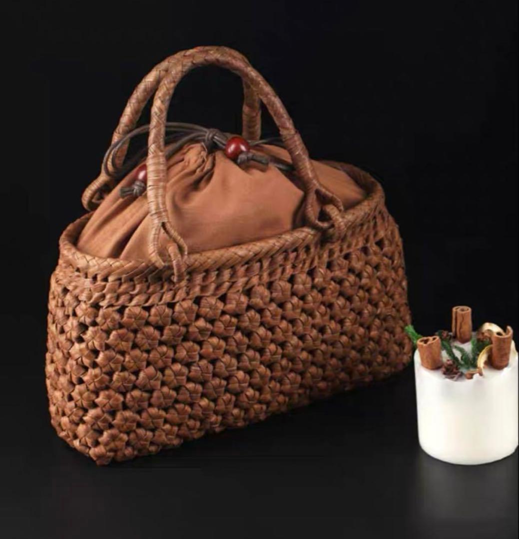 新品　山葡萄かごバッグ　ハンドバッグ　籠バッグ 保存袋付き 手作り