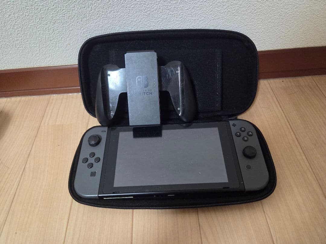 Nintendo Switch グレー 本体 ケース付き