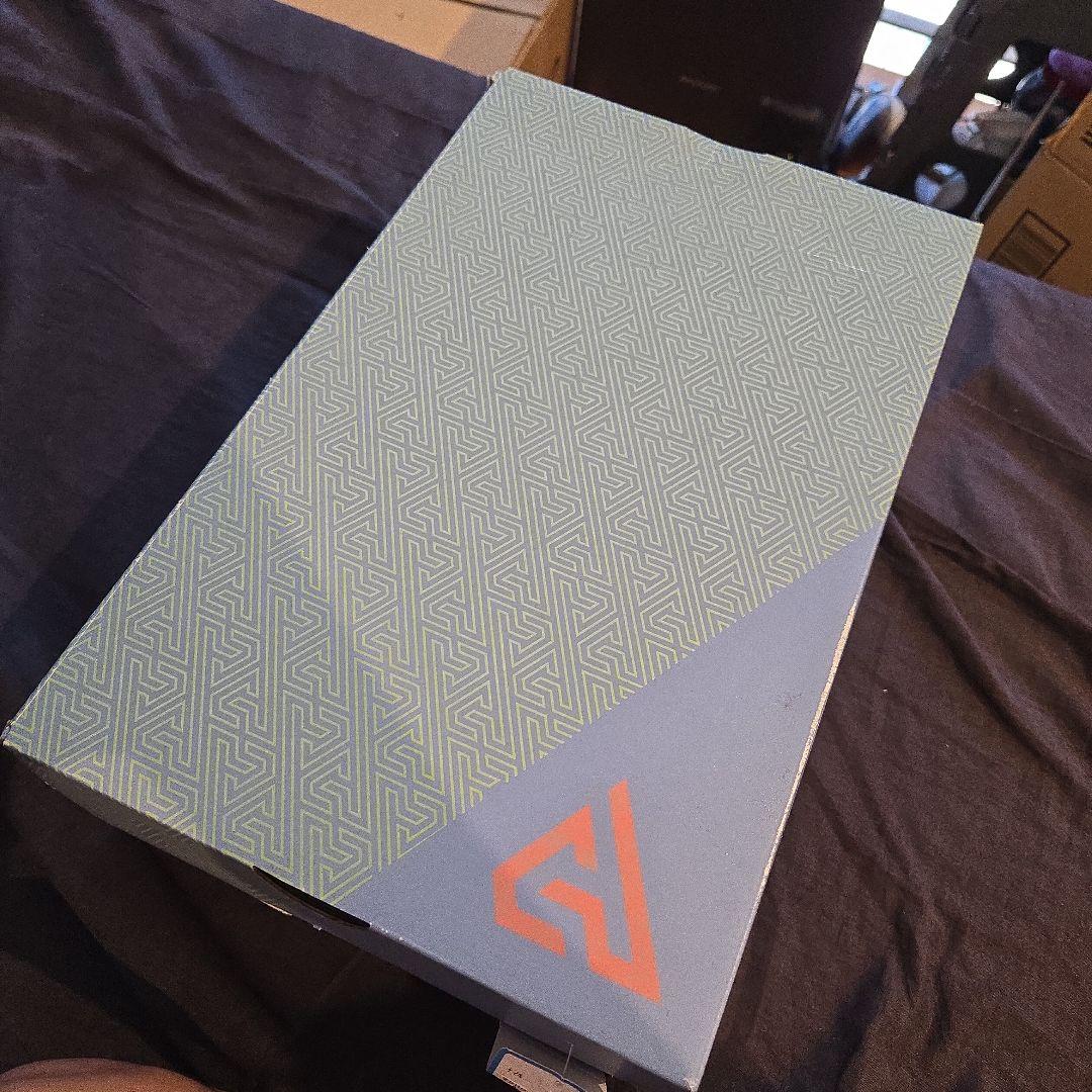 (美品) Nike Zoom Freak 4 28.0cm ※1度だけ着用