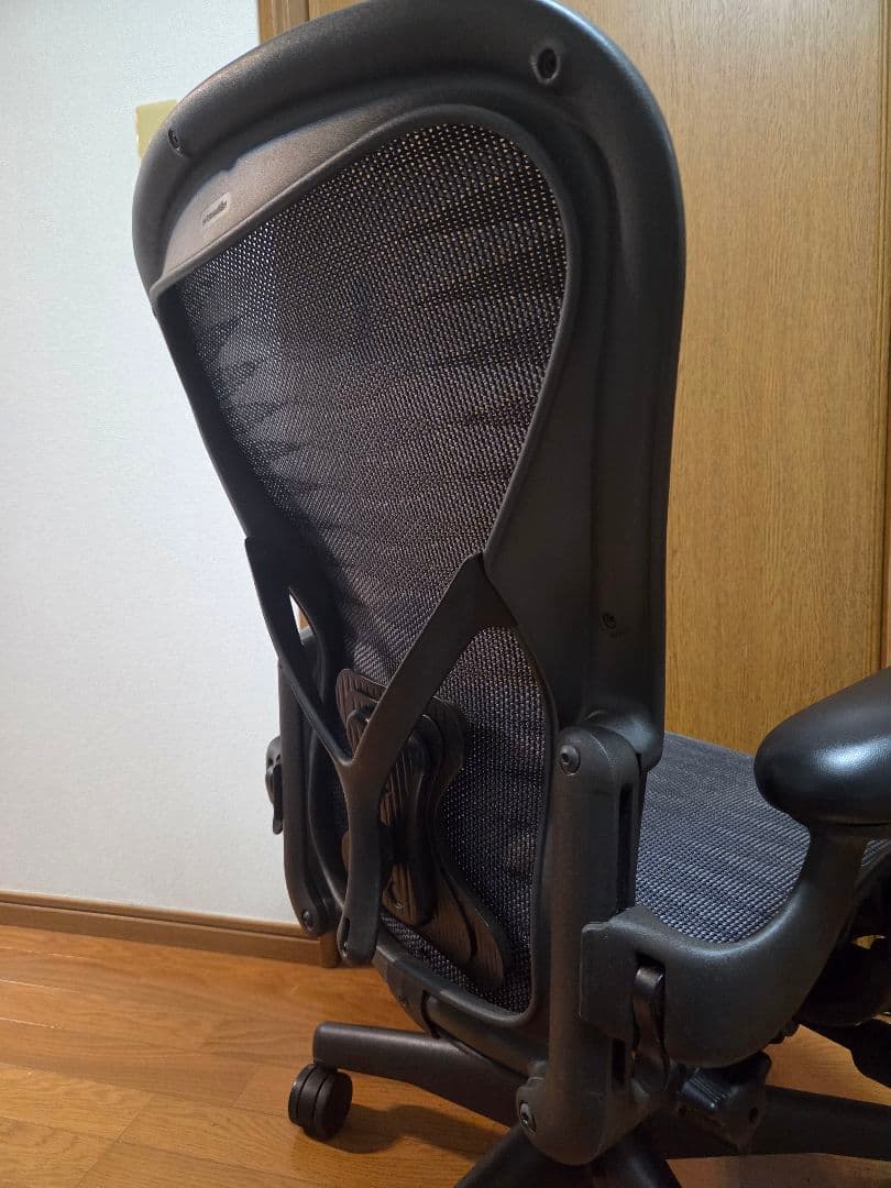 アーロンチェア　フル装備　タキシードメッシュ　Bサイズ　ポスチャーフィット