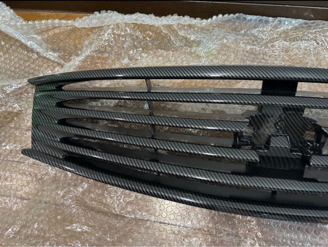 【新品】CKV36スカイラインクーペフロントラジエターグリルカーボン調