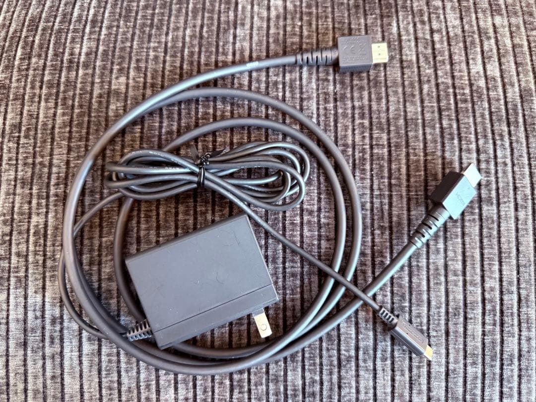 Nintendo Switch本体【どうぶつの森デザイン】・コントローラーセット