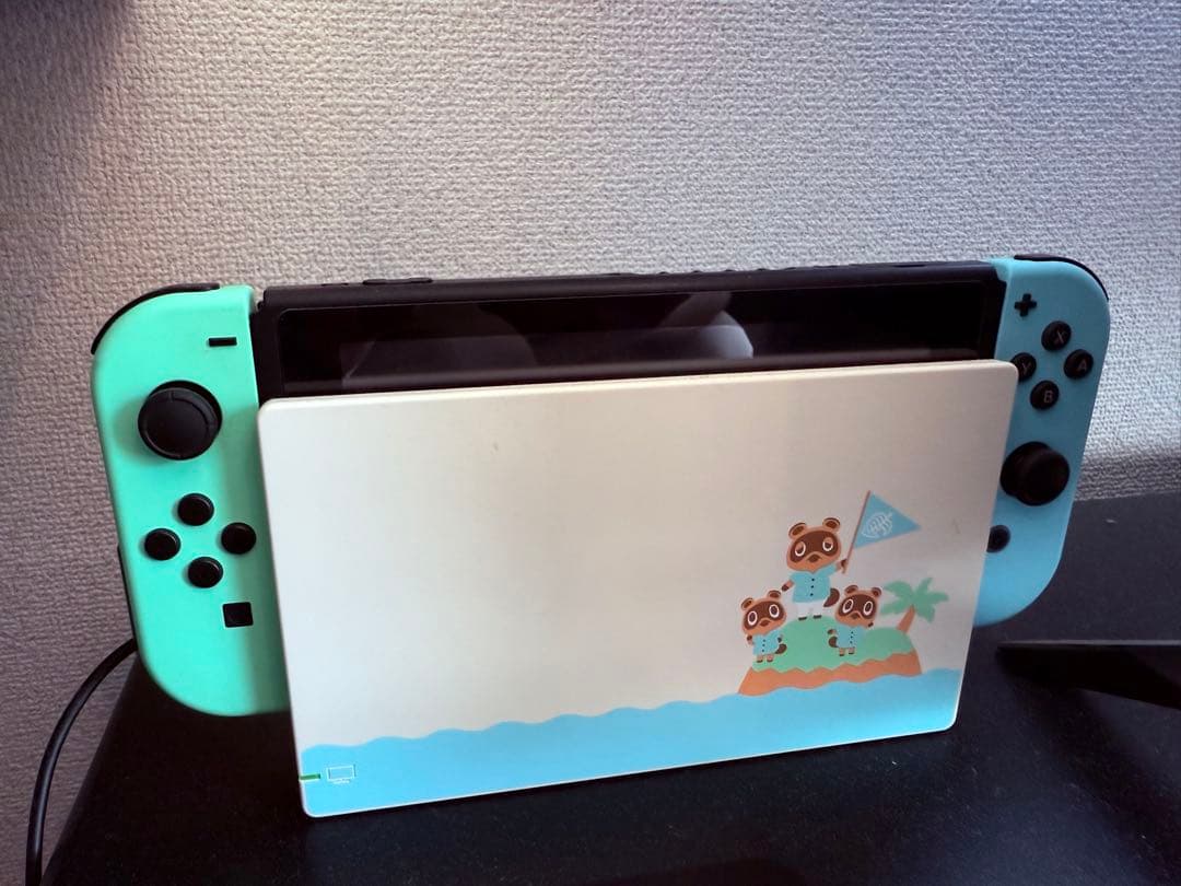 Nintendo Switch本体【どうぶつの森デザイン】・コントローラーセット