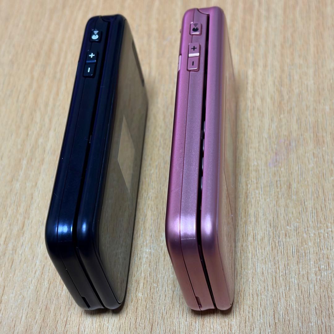 【２台】らくらくホン SIM解除済み F-02J ガラケー 携帯電話 紺 ピンク