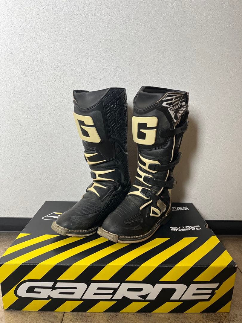 ガエルネGリアクト　オフロードブーツ　26.5cm