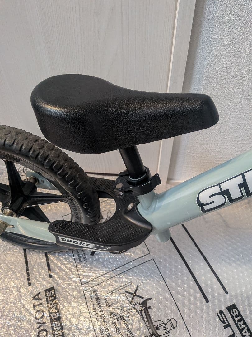 STRIDER スポーツモデル 2023年限定カラー　アイスブルー 12インチ