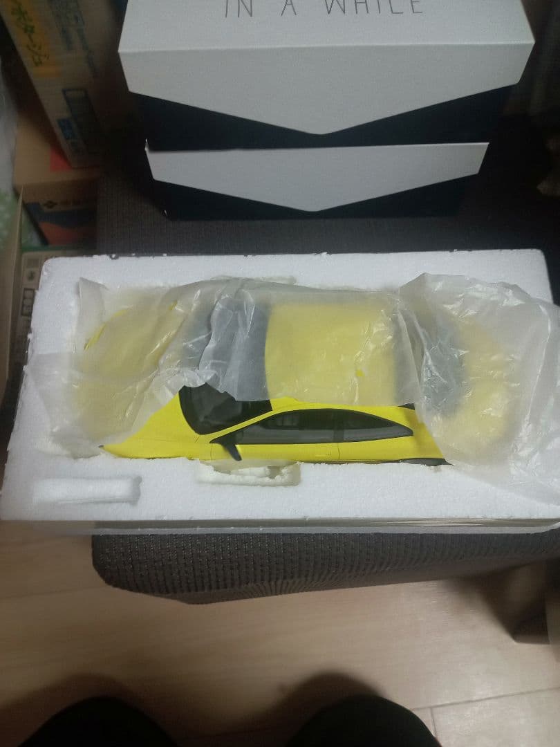 槙*様 OttO mobile 1/18 プジョー 406 V6 クーペ（黄色）