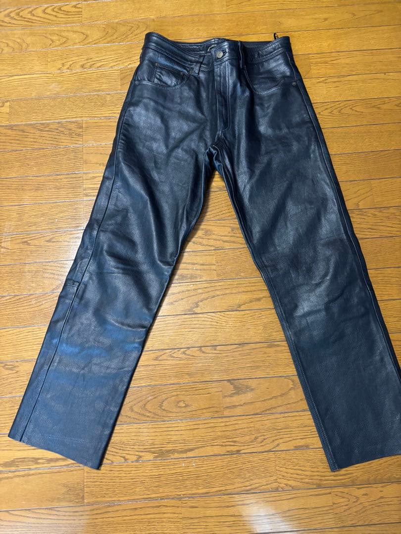 【お値下げ】Genuine Leather ブラックレザーパンツ 36
