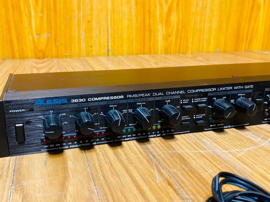 ALESIS 3630 アレシス 1Uラックマウント コンプレッサー