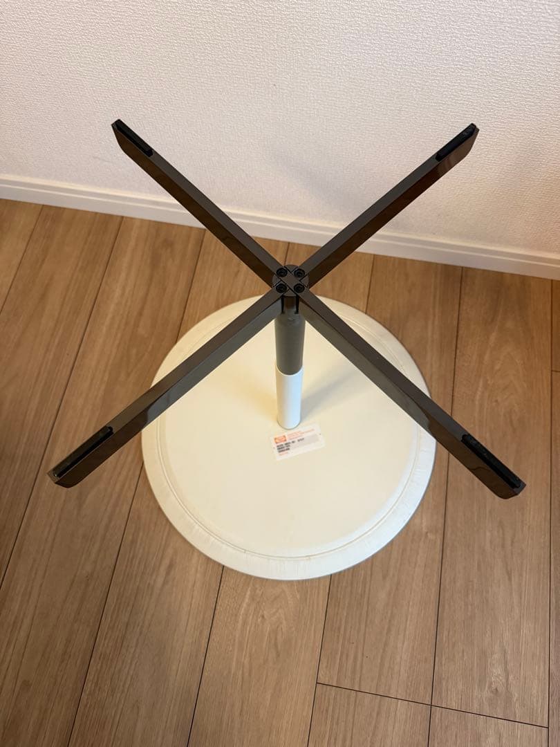 ポルトローナフラウ　サイドテーブル