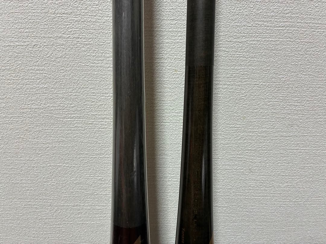 ヤナセ　新品未使用　硬式木製バット　2本セット 長さと重さは説明欄にあります。