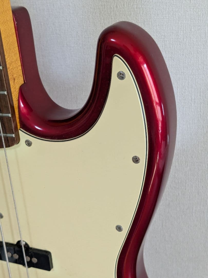 【ジャンク品】 フェルナンデス エレキベース 赤