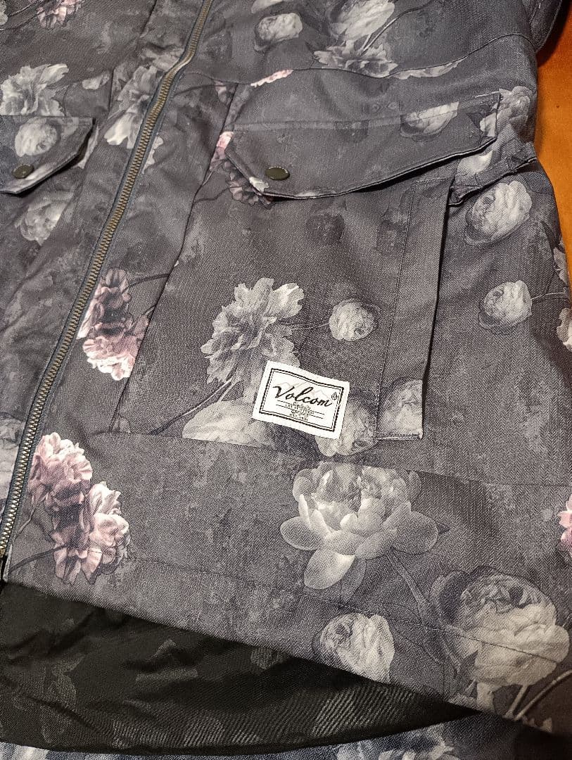 美品！VOLCOM ERA INS JKT Lサイズ