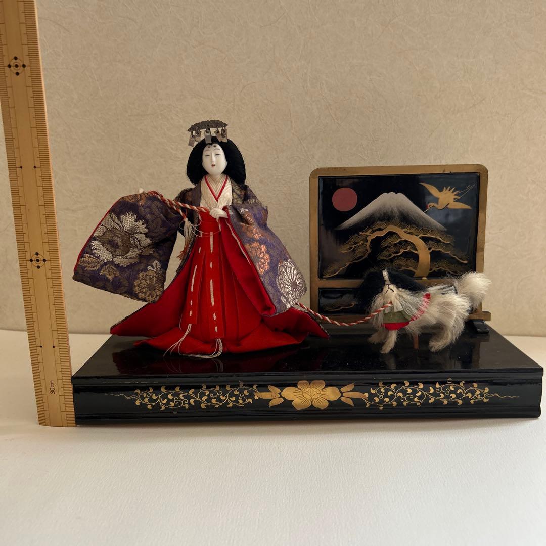 雛人形　狆引き官女　犬引き官女　狆を連れた官女　明治　大正　市松人形