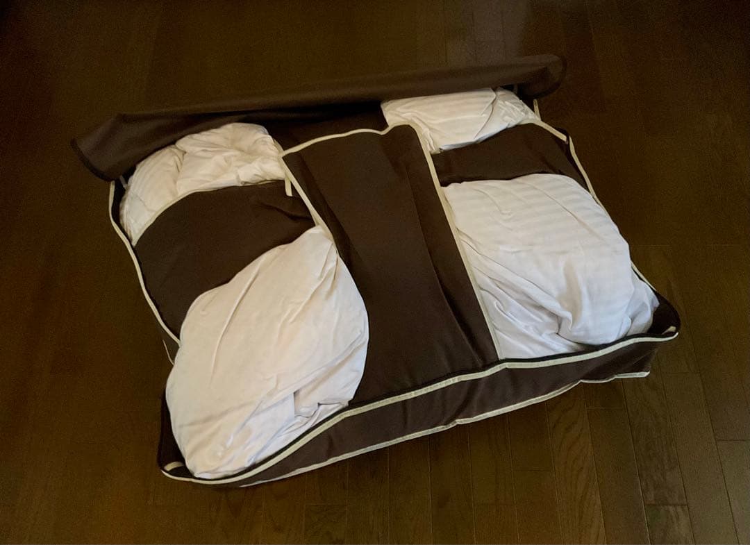 日本製　羽毛ふとん　掛け布団　ダブルサイズ　カバーと収納ケース付き